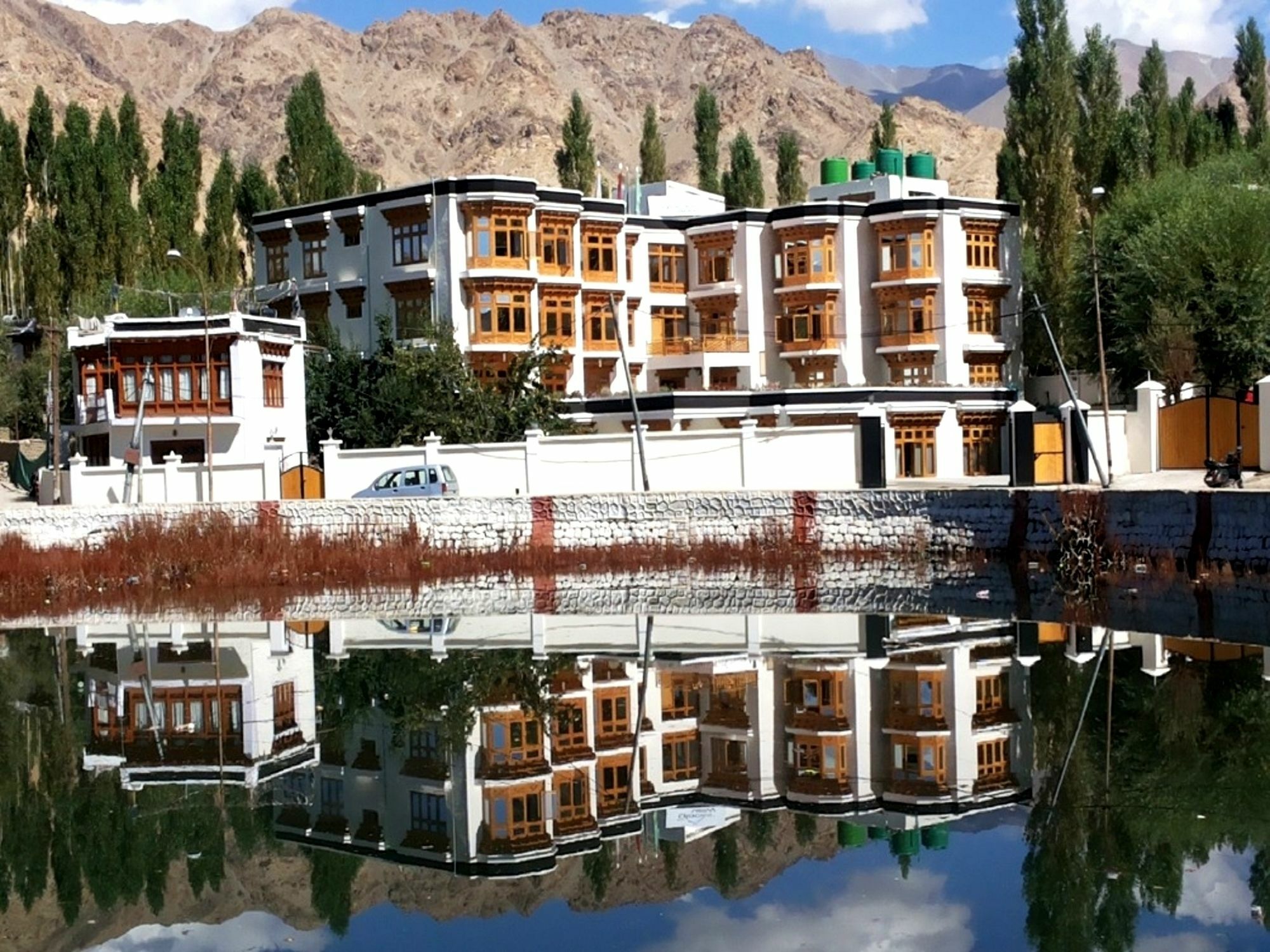 Hotel New Glacier View Leh Kültér fotó